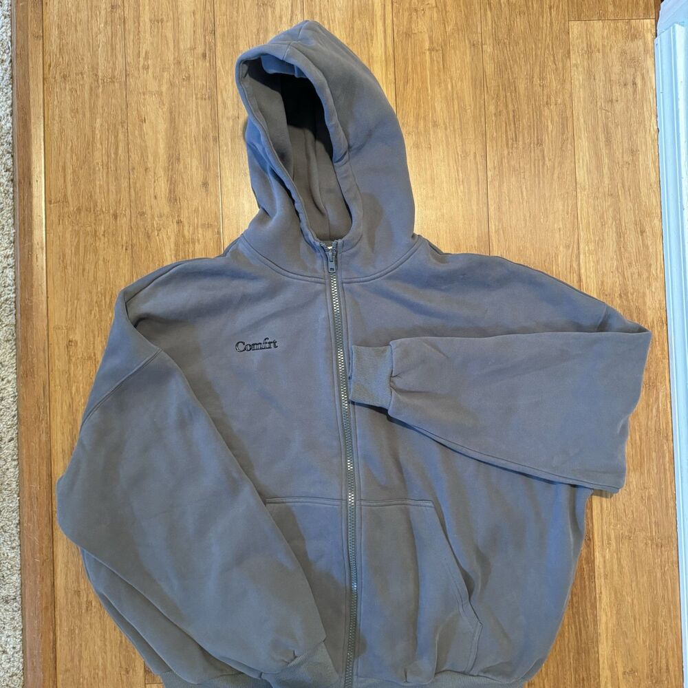 Comfrt Cloud Zip Mega Hoodie Unisex Size Large - Wolf Grey
